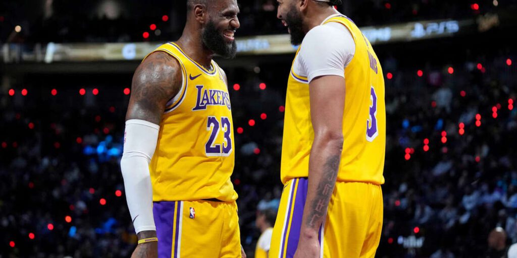 Lakers win